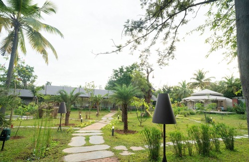 Gauribidanur Villa | ELIVAAS prive Tapovana Aroha Petfriendly
