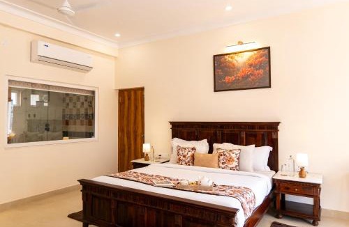 Bedla House | ELIVAAS Signature Mandovar Mountain Valley Retreat Pet-friendly Suite Room with Shared Pool, Garden, Restaurant & Hill Views