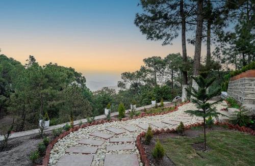 Kuthar Resort | ELIVAAS Signature Pine view resort
