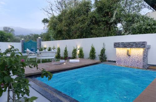 Bullawala Villa | ELIVAAS The Kimadi House 4-BHK English-Style Villa With Rooftop, Pool & Mussoorie Views