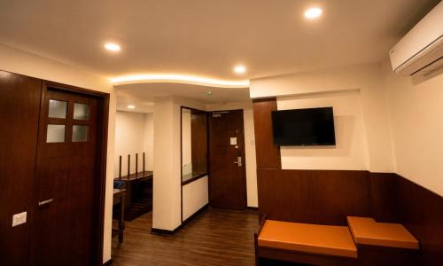 5th Block Hotel | Ello Hotels