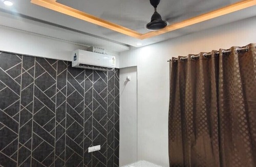 Bellandur Hotel | Elmas Suites - Bellandur