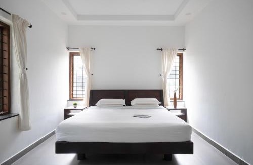 Anakkara Villa | Elora Plantation Villa By Cluster cloud