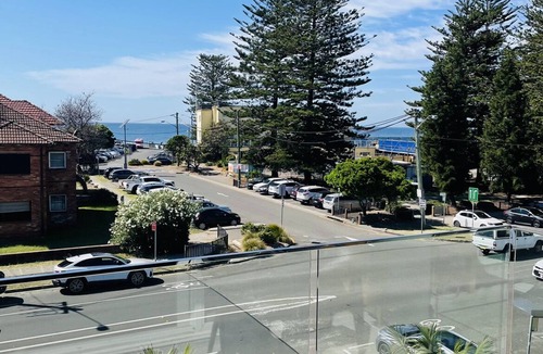 Cronulla Apartment | Eloura Gardens 100m to the Beach