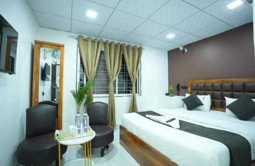 Aundh Hotel | Elysia By THL-Near Westend Mall Aundh