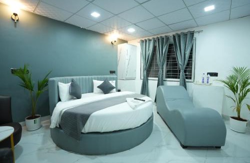 Aundh Hotel | Elysia By THL-Near Westend Mall Aundh
