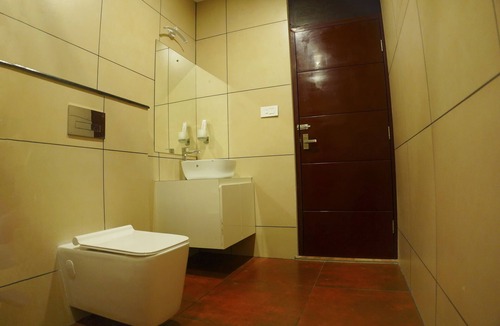 Pulamanthole Hotel | Emarald Ayurvedic Resort
