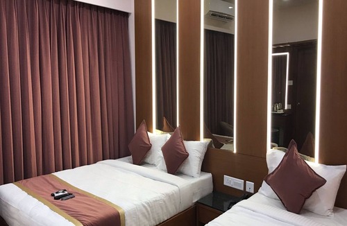 Thousand Lights Hotel | EMBASSY PARK Near US consulate