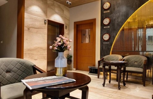 Thousand Lights Apartment | EMBASSY PARK - Near US consulate, Apollo hospital, Sankaranethralaya