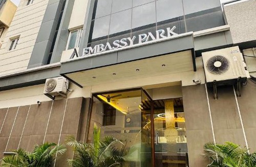 Thousand Lights Apartment | EMBASSY PARK - Near US consulate, Apollo hospital, Sankaranethralaya