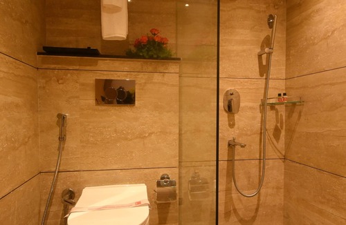Mysore Hotel | Emerald Clarks Inn Suite