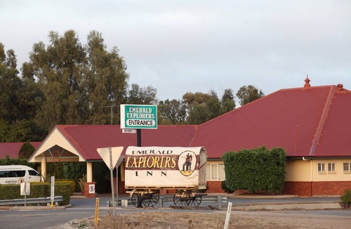 Emerald Hotel | Emerald Explorers Inn