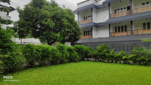 Chalakudy Hotel | Emperor-Hotel Rachana Continental Pvt Ltd
