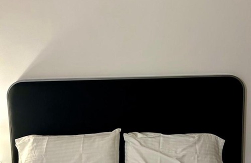Hadapsar Apartment | Ena by StayVio, Amanora Park Town, Hadapsar, Pune