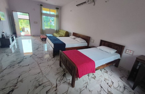 Hunsur House | Encanto Elegant - Family Suite