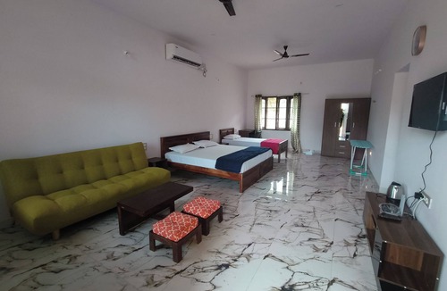 Hunsur House | Encanto Elegant - Family Suite