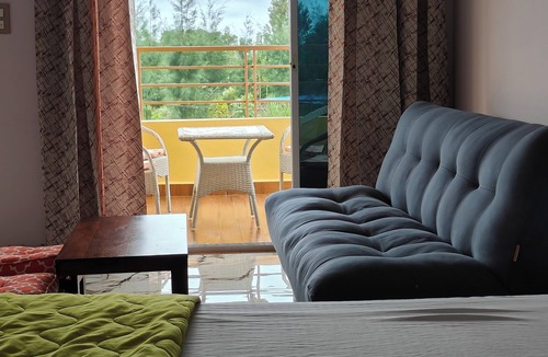 Hunsur Resort | Encanto Farmstay Resort - A Spacious 6-bedroom resort in tranquil Mysuru with AC