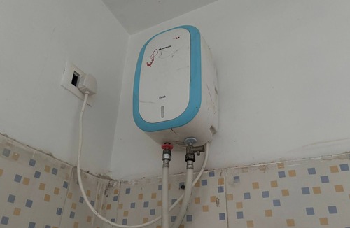 Infocity House | Enchanting 1-bedroom Homestaywith Attached washroom and separate entry