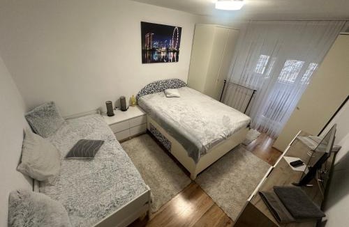 Oradea Apartment | ENE Apart Oradea free parking