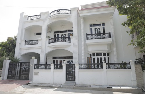Udaipur Villa | Enhance your quality of stay with medhya Boutique Homestay! Super affordable.