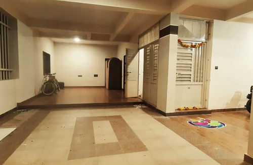 Shirdi Villa | Enjoy a warm, homely stay at our villa for a relaxing family getaway.