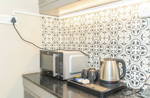 Alipur Apartment | Enjoyable 2-bedroom apartment with AC in vibrant Kolkata