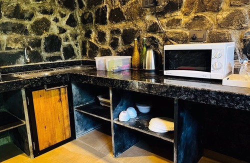 Alibaug Cottage | Enliven Homestay, Alibag