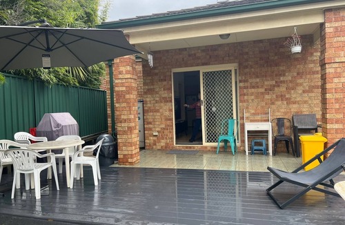 Bexley North House | Entire Two Storey House 4/5BR Close to Train Station Airport and Sydney CBD