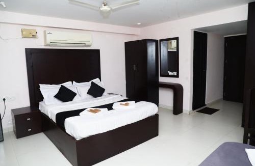 Perintalmanna Hotel | Erica Hotel International