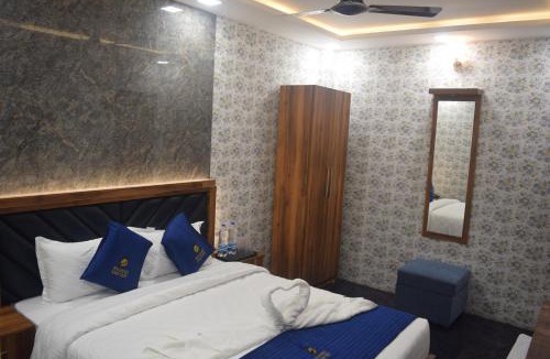 Periamet Hotel | Esakki Empire