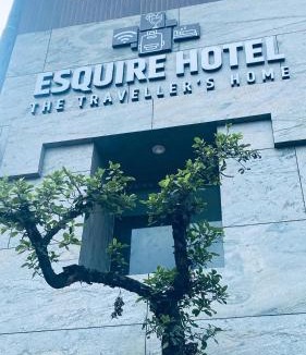 Dharavi Hotel | Esquire Hotel Near BKC Mumbai