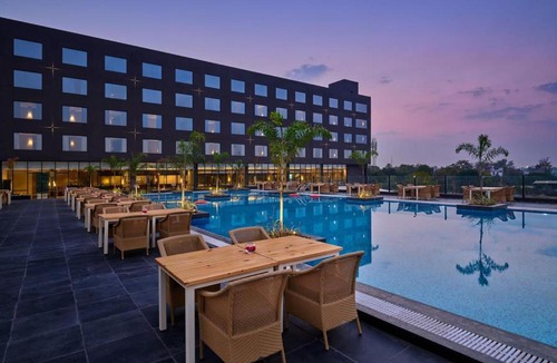 Indore Hotel | Essentia Luxury Hotel Indore