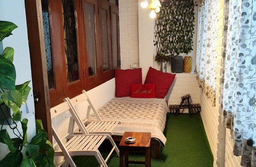 Nainital Bed & Breakfast | Esthétiique Nainital- 2 Bedroom Serene Lake Facing Bed & Breakfast Nainital