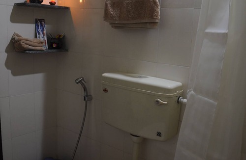 Kalighat Bed & Breakfast | Ethnic Bengali Themed Home stay