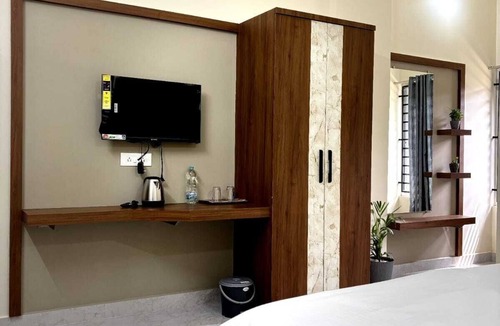 Subrahmanya Hotel | Evara Enclave Residency