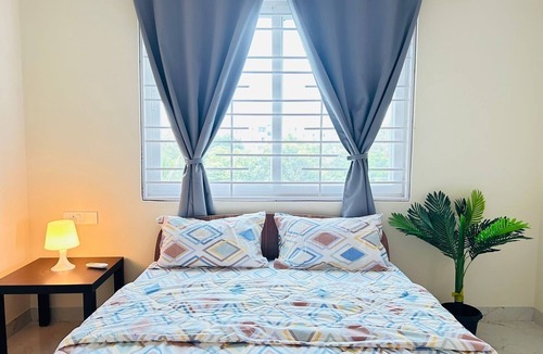 Serilingampally Apartment | Evara Hitec Grandeur: Luxury 3BHK Apt near Hi-Tech City