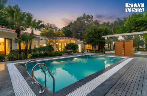 Bullawala Villa | Everdale Mussoorie Foothills with Heated Pool by Vieda - Part of StayVista