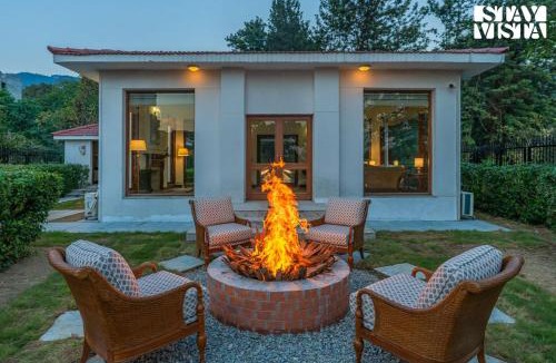 Bullawala Villa | Everdale Mussoorie Foothills with Heated Pool by Vieda - Part of StayVista