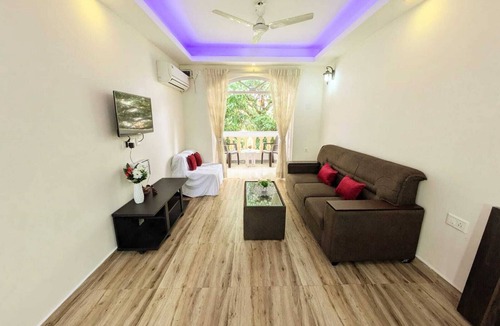 Fatona Apartment | Exceptional and Guest favourite rating - 350 Mtrs from Beach with Pool & Gym