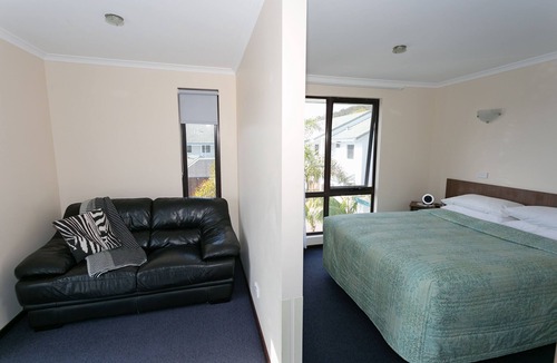 Middleton Beach Apartment | Executive 1 bdrm apartment