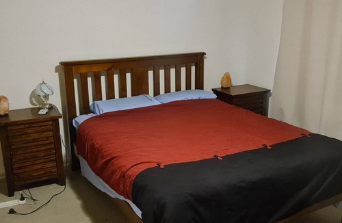 Berwick House | Executive Berwick home. 2 Storeys large lounge + office area. Suit professional