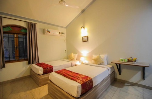 Sernabatim Apartment | Exotic Pool View Studio in Colva, Goa
