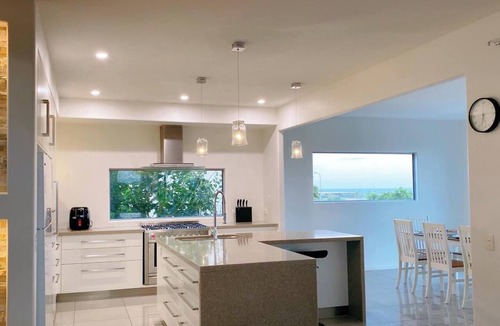 Yeppoon Villa | Exquisite 3 storey central villa with everything!