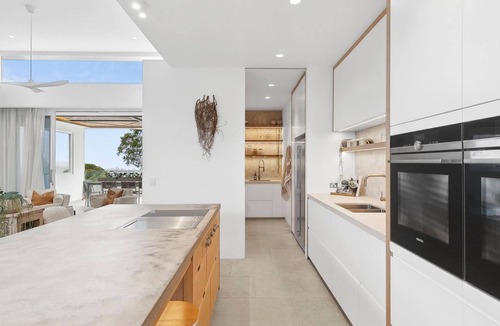 Balgowlah Heights House | Exquisite luxury family haven w/pool, spa and views!