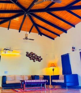 Mahiravani Villa | EZE NOF - A hilltop villa with 360º water view