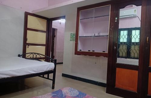 Kalapettai House | Ezraa Homes Homestay Single BHK