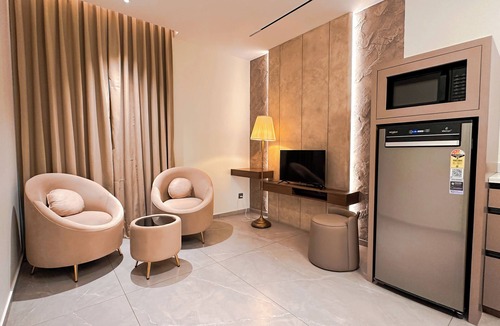 Bengaluru Hotel | F HOTELS
