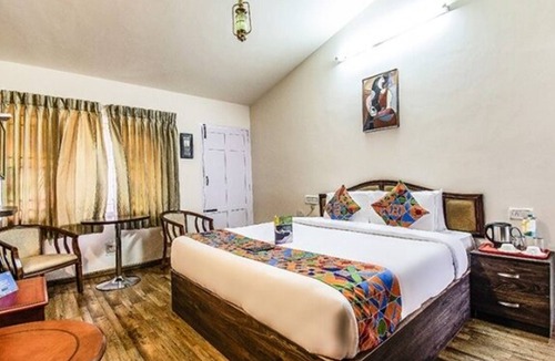Pudumund Hotel | Fabescape St. Clouds