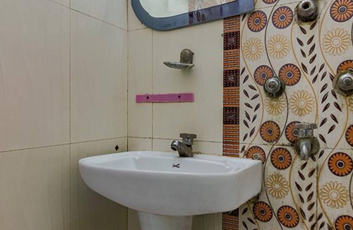 Sector 1 Hotel | Fabexpress Elight Residency