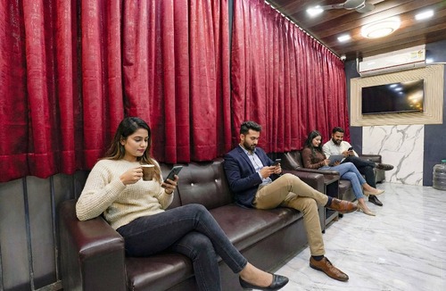 Cuffe Parade Hotel | Fabexpress Gulshan Grand